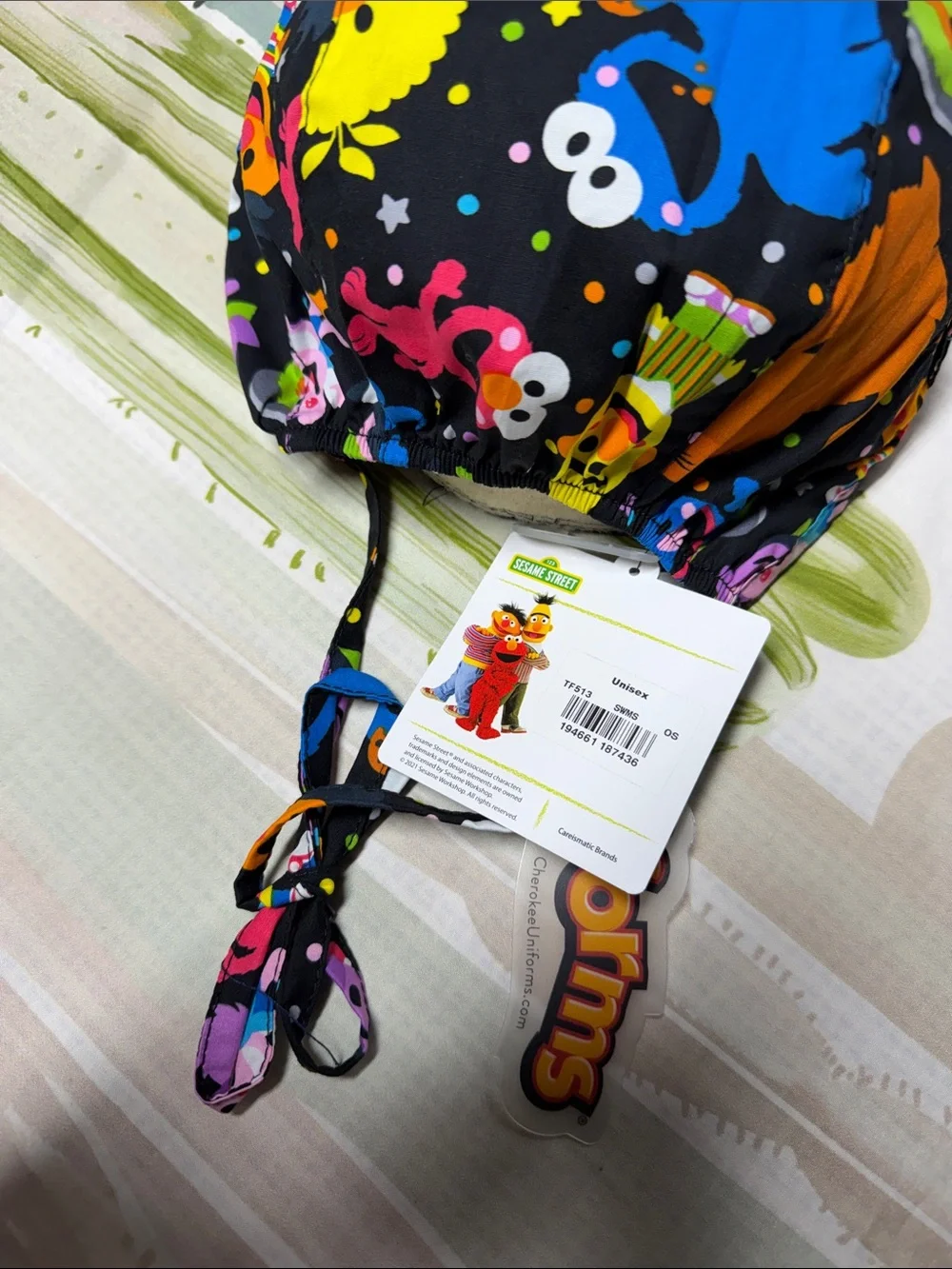 Tooniforms Sesame Street Black Surgical Scrub Cap Colorful Characters NWT
